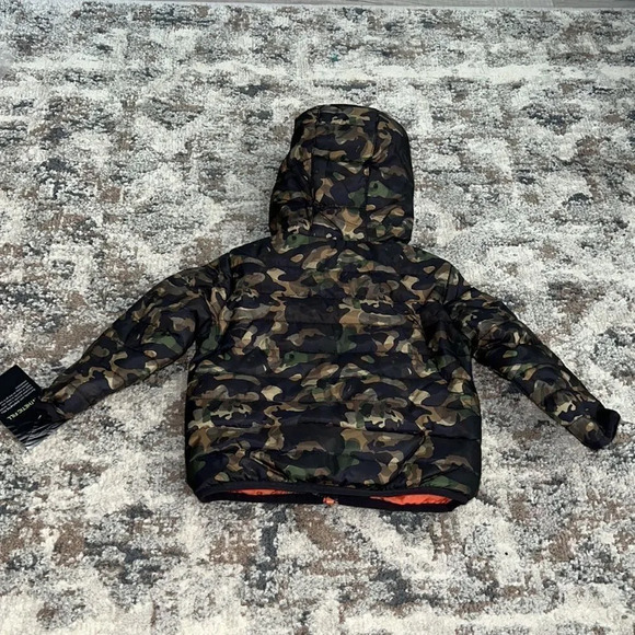 NIKE | Army Camo | FULL-ZIP PUFFER JACKET - Picture 8 of 8